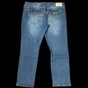 True Religion Geno Relaxed Slim Straight Leg Denim Blue Jeans Mens 44 x 31 Rock